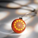 pendentif-generateur-dorgone-fleur-solaire